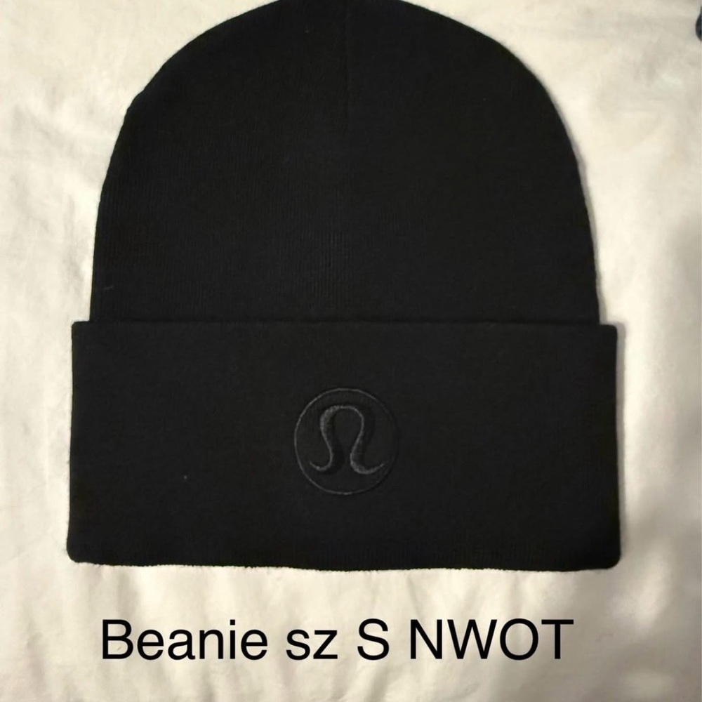 lululemon athletica Classic Black Beanie